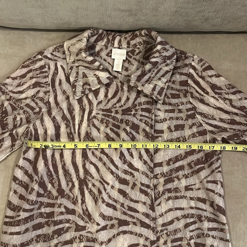 Chico's Zebra Lace Cardigan Jacket Brown Tan Lightweight Size 1 Medium NWT New - Picture 10 of 14